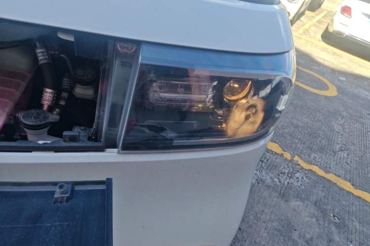 Used SAIC MAXUS Dana V1 2025 V1+ Short Wheelbase Low-Roof Cargo Version (42 kWh) Engine Bay Left