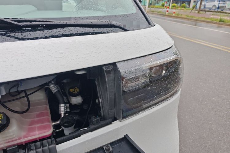 Used SAIC MAXUS Dana V1 2025 V1+ Long Wheelbase Low-Roof Cargo Version (50 kWh) Engine Bay Left