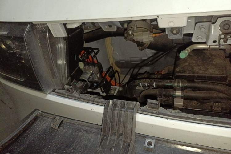 Used SAIC MAXUS Dana V1 2026 Model V1 Low-Roof Multi-Function Version (42 kWh) Engine Bay Right