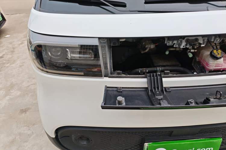 Used SAIC MAXUS Dana V1 2025 V1 Short Wheelbase Low-Roof Multi-Function Version (42 kWh) Engine Bay Right