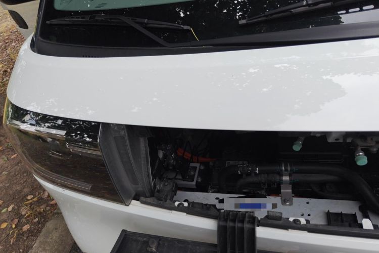 Used SAIC MAXUS Dana V1 2025 V1+ Long Wheelbase High-Roof Multi-Function Version (62 kWh) Engine Bay Right