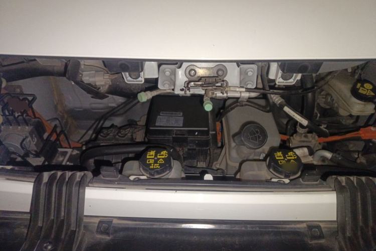 Used SAIC MAXUS Dana V1 2023 V1 Short Wheelbase Low Roof (43 kWh) Engine Bay