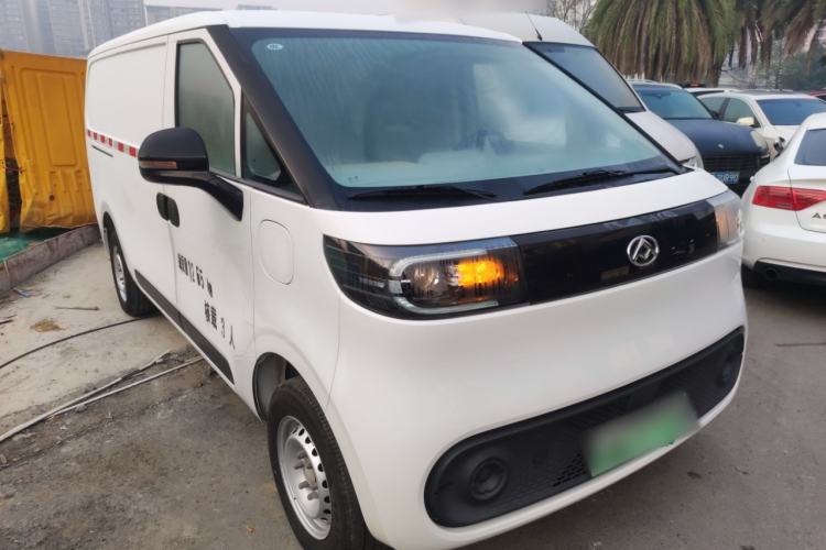 Used SAIC MAXUS Dana V1 2023 V1 Short Wheelbase Low Roof (43 kWh) Exterior 2