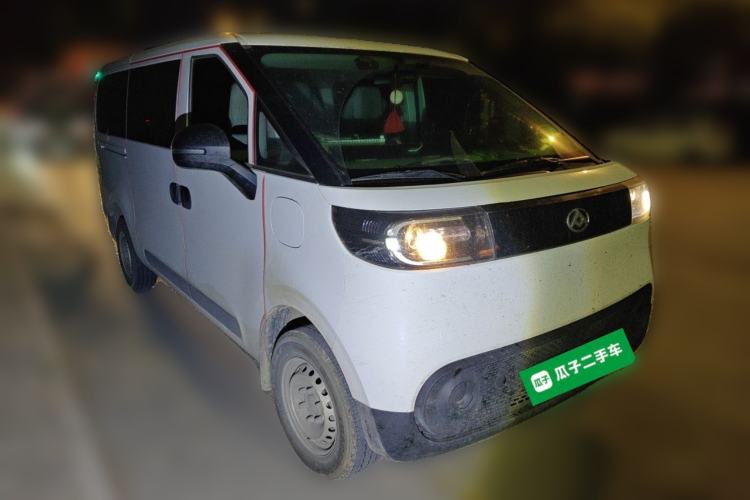 Used SAIC MAXUS Dana V1 2025 Low-Roof Multi-Function Version 42 kWh Exterior 2