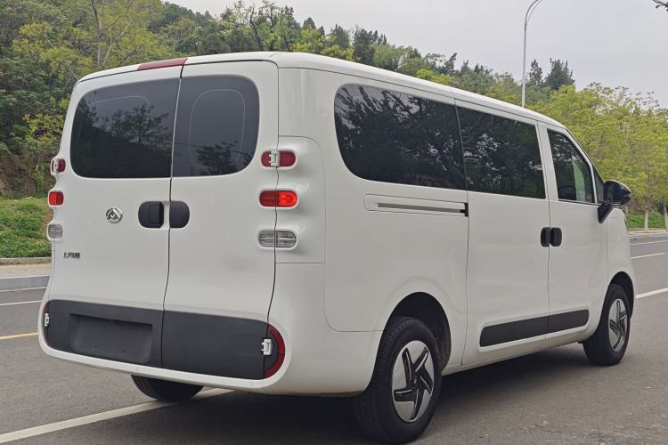 Used SAIC MAXUS Dana V1 2024 V1 Short Wheelbase Low-Roof Multi-Function Version (51 kWh) Exterior 5