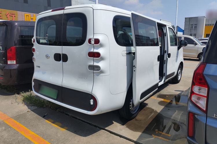 Used SAIC MAXUS Dana V1 2024 V1 Short Wheelbase Low-Roof Multi-Function Version (51 kWh) Exterior 6