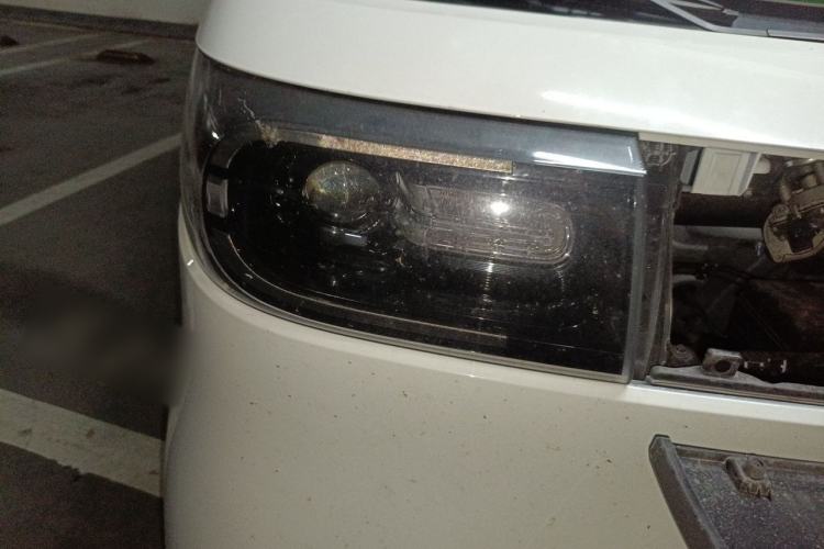 Used SAIC MAXUS Dana V1 2025 Low-Roof Multi-Function Version 42 kWh Exterior 6
