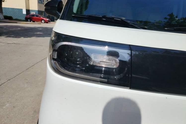Used SAIC MAXUS Dana V1 2025 V1 Short Wheelbase Low-Roof Multi-Function Version (42 kWh) Exterior 6