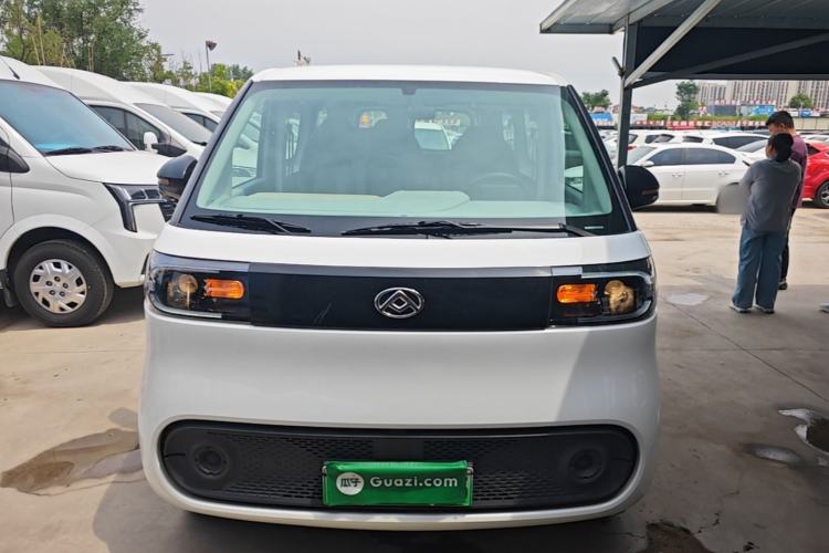 Used SAIC MAXUS Dana V1 2024 V1 Short Wheelbase Low-Roof Multi-Function Version (51 kWh) Front