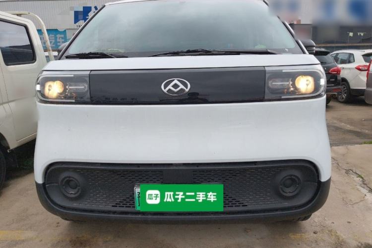 Used SAIC MAXUS Dana V1 2025 V1+ Short Wheelbase Low-Roof Multi-Function Version (42 kWh) Front