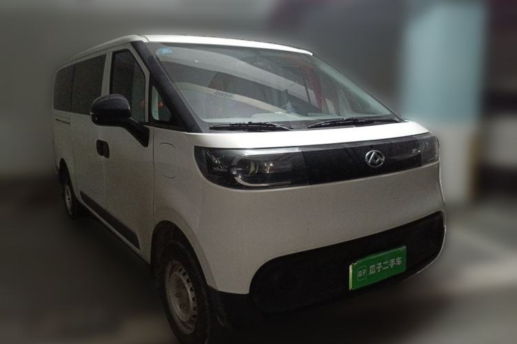 Used SAIC MAXUS Dana V1 2026 Model V1 Low-Roof Multi-Function Version (42 kWh) Front Right 45 Deg