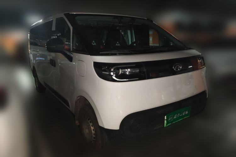 Used SAIC MAXUS Dana V1 2025 V1+ Long Wheelbase Low-Roof Multi-Function Version (62 kWh) Front Right 45 Deg