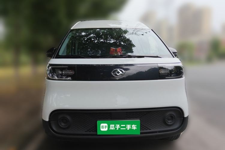 Used SAIC MAXUS Dana V1 2025 V1+ Long Wheelbase High-Roof Multi-Function Version (62 kWh) Front