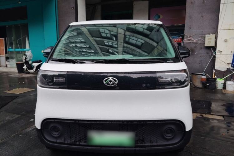 Used SAIC MAXUS Dana V1 2025 Low-Roof Multi-Function Version 42 kWh Front