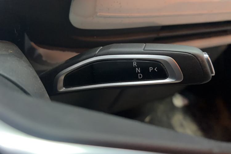 Used SAIC MAXUS Dana V1 2025 V1+ Long Wheelbase High-Roof Multi-Function Version (62 kWh) Gear Lever