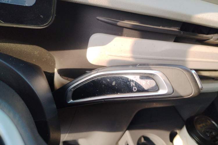 Used SAIC MAXUS Dana V1 2024 V1 Short Wheelbase Low-Roof Multi-Function Version (51 kWh) Gear Lever
