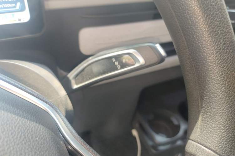 Used SAIC MAXUS Dana V1 2025 V1 Short Wheelbase Low-Roof Multi-Function Version (42 kWh) Gear Lever