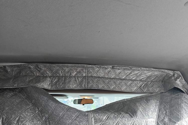 Used SAIC MAXUS Dana V1 2025 V1+ Long Wheelbase Low-Roof Multi-Function Version (62 kWh) Headliner