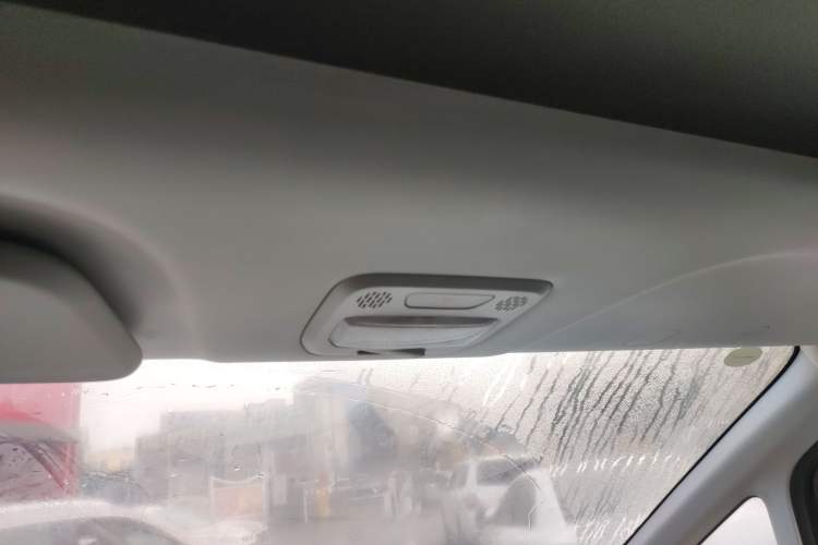 Used SAIC MAXUS Dana V1 2023 V1 Short Wheelbase Low Roof (43 kWh) Headliner