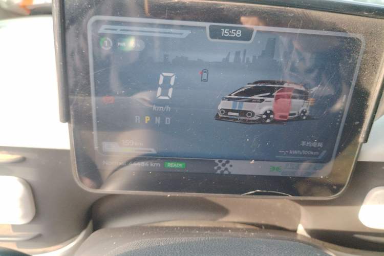 Used SAIC MAXUS Dana V1 2024 V1 Short Wheelbase Low-Roof Multi-Function Version (51 kWh) Instrument Cluster