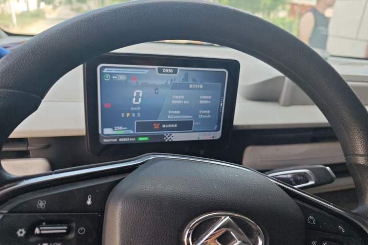 Used SAIC MAXUS Dana V1 2025 V1+ Long Wheelbase High-Roof Multi-Function Version (64 kWh) Instrument Cluster