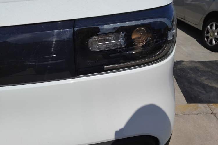 Used SAIC MAXUS Dana V1 2025 V1 Short Wheelbase Low-Roof Multi-Function Version (42 kWh) Left Front Headlight