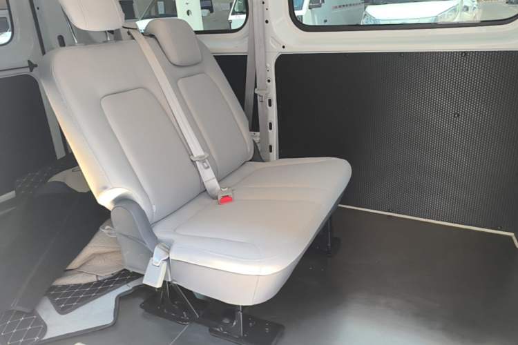 Used SAIC MAXUS Dana V1 2025 V1 Short Wheelbase Low-Roof Multi-Function Version (42 kWh) Left Rear Seat