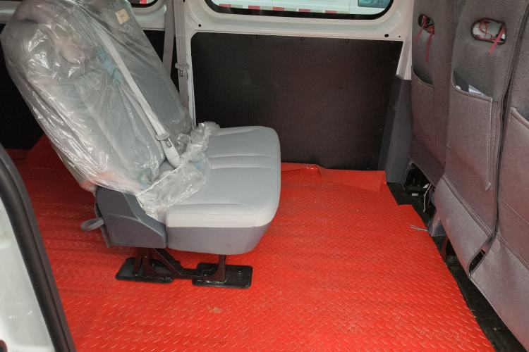 Used SAIC MAXUS Dana V1 2025 V1+ Short Wheelbase Low-Roof Multi-Function Version (42 kWh) Left Rear Seat