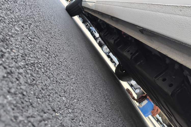 Used SAIC MAXUS Dana V1 2025 V1 Short Wheelbase Low-Roof Multi-Function Version (42 kWh) Left Side Sill