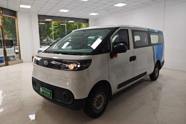 Used SAIC MAXUS Dana V1 2025 V1+ Long Wheelbase Low-Roof Multi-Function Version (62 kWh)