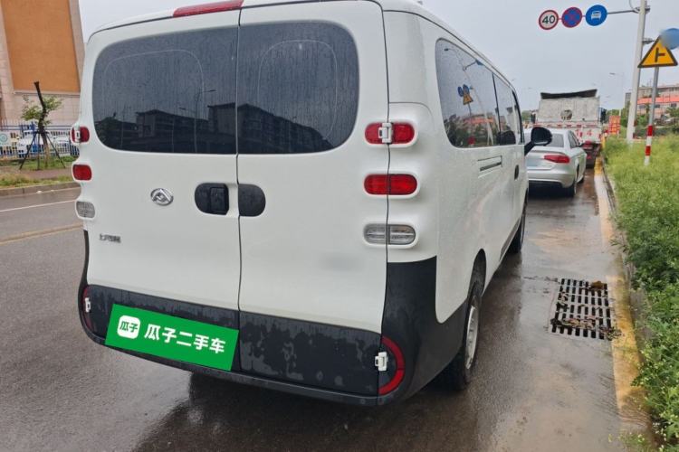 Used SAIC MAXUS Dana V1 2025 V1+ Long Wheelbase Low-Roof Cargo Version (50 kWh) Rear Right 45 Deg