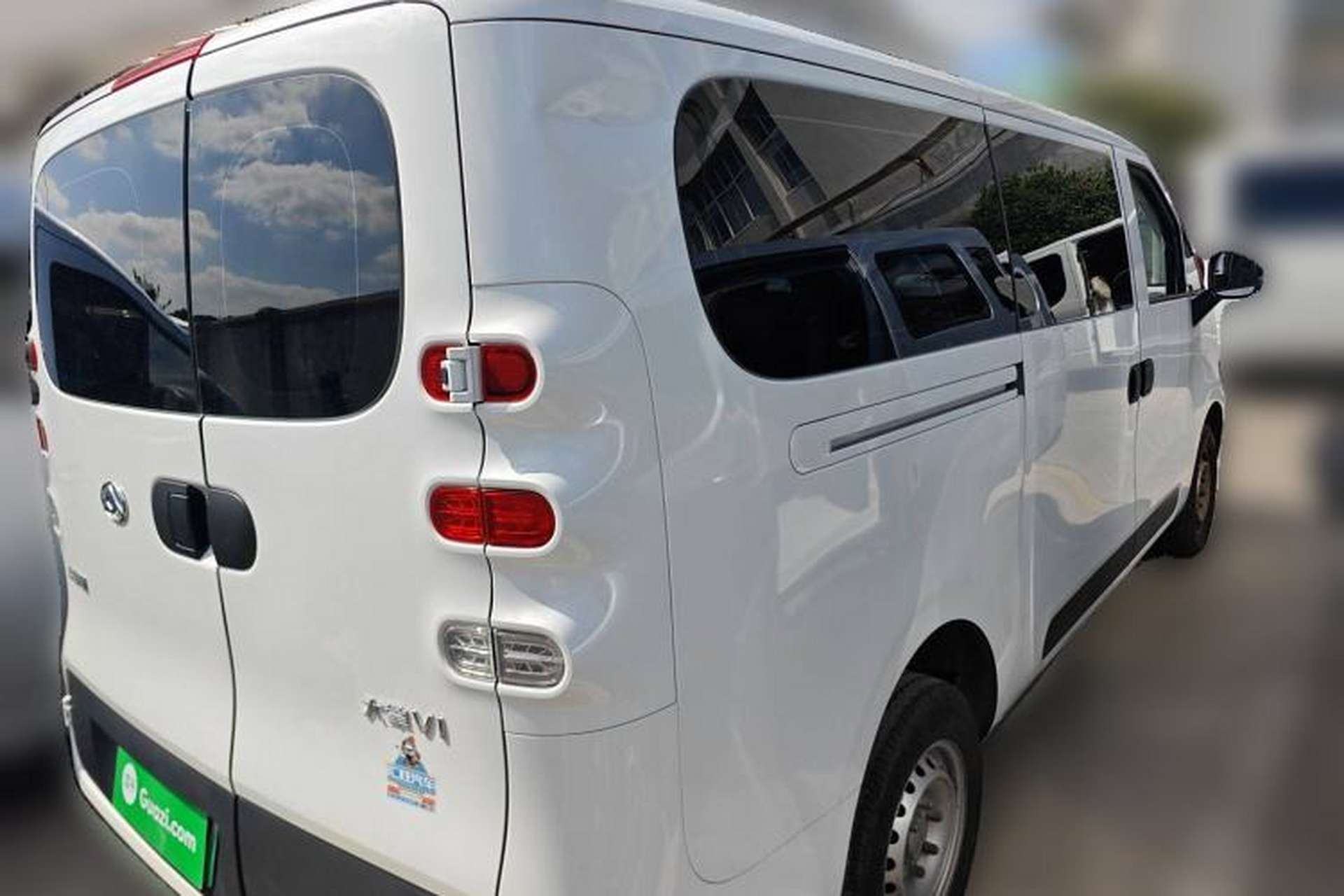 Used SAIC MAXUS Dana V1 2024 V1 Short Wheelbase Low-Roof Multi-Function Version (51 kWh) Rear Right 45 Deg