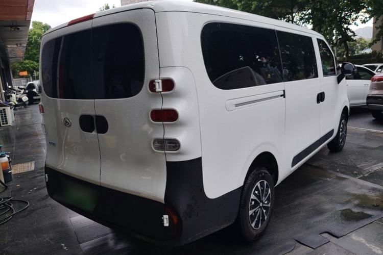 Used SAIC MAXUS Dana V1 2025 Low-Roof Multi-Function Version 42 kWh Rear Right 45 Deg