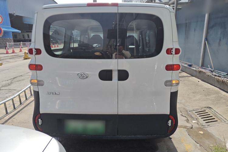 Used SAIC MAXUS Dana V1 2025 V1 Short Wheelbase Low-Roof Multi-Function Version (42 kWh) Rear