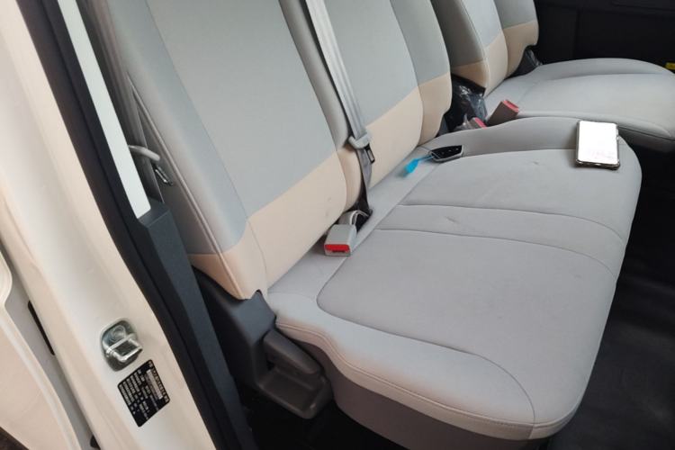 Used SAIC MAXUS Dana V1 2025 Low-Roof Multi-Function Version 42 kWh Right Front Seat