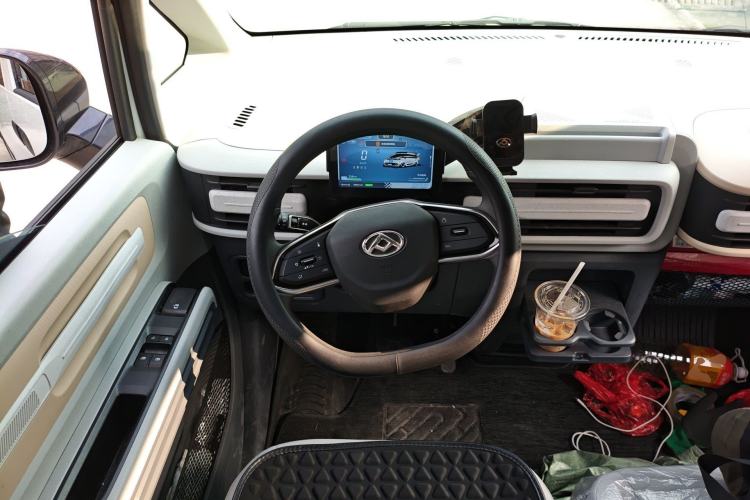 Used SAIC MAXUS Dana V1 2025 Low-Roof Multi-Function Version 42 kWh Steering Wheel