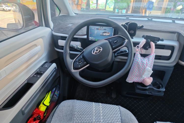 Used SAIC MAXUS Dana V1 2025 V1+ Short Wheelbase Low-Roof Cargo Version (42 kWh) Steering Wheel
