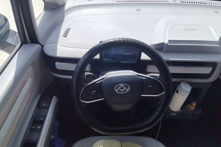 Used SAIC MAXUS Dana V1 2025 V1+ Long Wheelbase Low-Roof Multi-Function Version (62 kWh) Steering Wheel