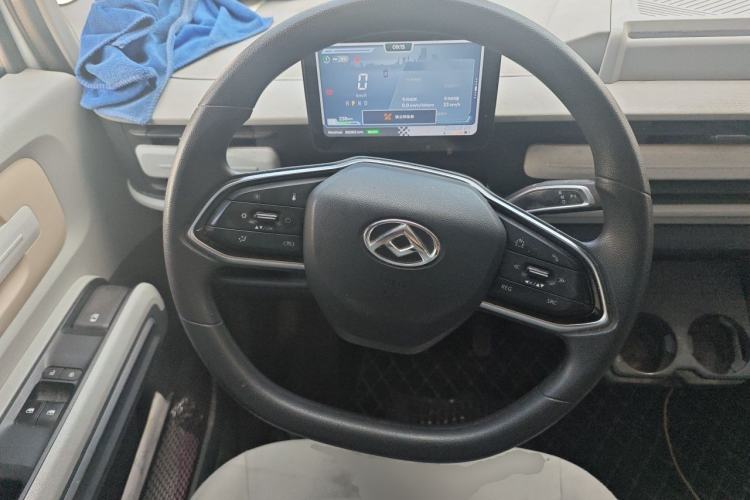 Used SAIC MAXUS Dana V1 2025 V1+ Long Wheelbase High-Roof Multi-Function Version (64 kWh) Steering Wheel