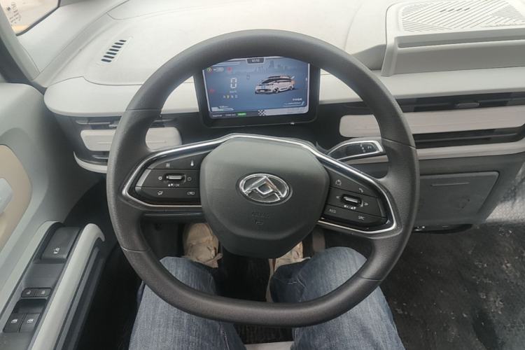 Used SAIC MAXUS Dana V1 2024 V1 Short Wheelbase Low-Roof Multi-Function Version (51 kWh) Steering Wheel