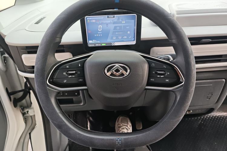 Used SAIC MAXUS Dana V1 2025 Low-Roof Multi-Function Version 50 kWh Steering Wheel
