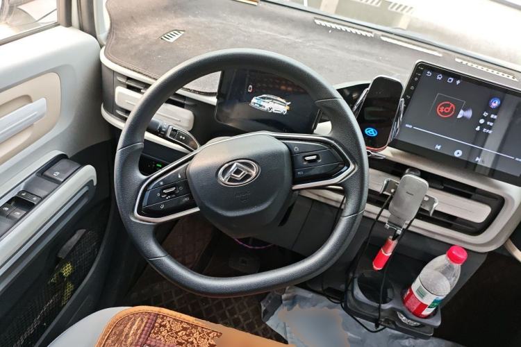 Used SAIC MAXUS Dana V1 2025 V1 Short Wheelbase Low-Roof Multi-Function Version (42 kWh) Steering Wheel