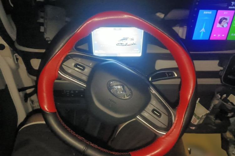 Used SAIC MAXUS Dana V1 2025 V1+ Long Wheelbase High-Roof Multi-Function Version (62 kWh) Steering Wheel