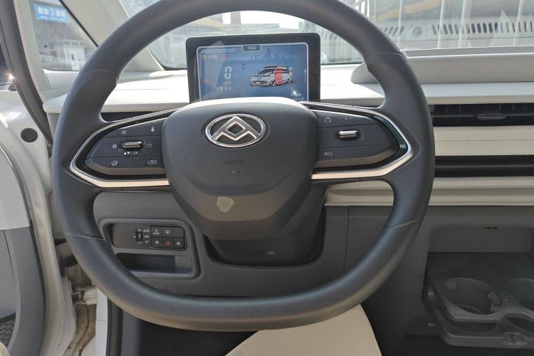 Used SAIC MAXUS Dana V1 2025 V1 Short Wheelbase Low-Roof Multi-Function Version (42 kWh) Steering Wheel