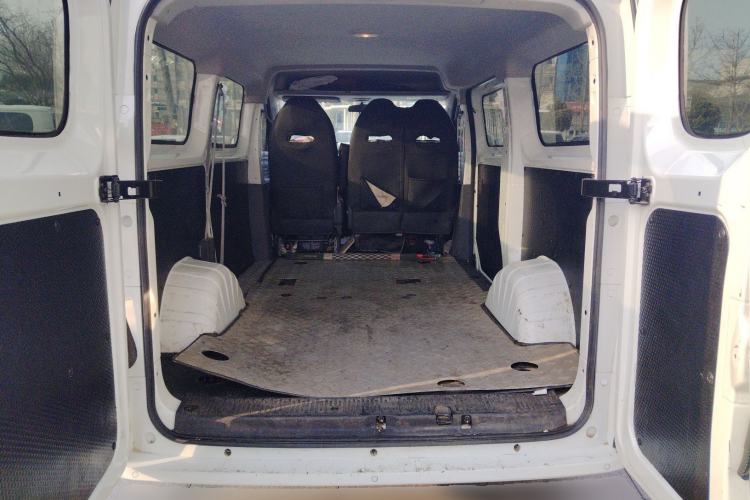 Used SAIC MAXUS Dana V1 2024 V1 Short Wheelbase Low-Roof Multi-Function Version (51 kWh) Trunk