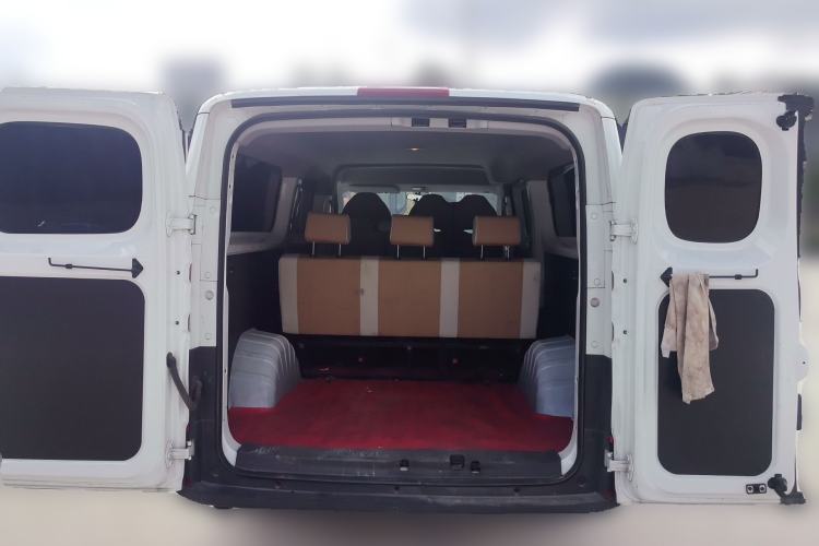 Used SAIC MAXUS Dana V1 2025 V1+ Long Wheelbase Low-Roof Multi-Function Version (62 kWh) Trunk