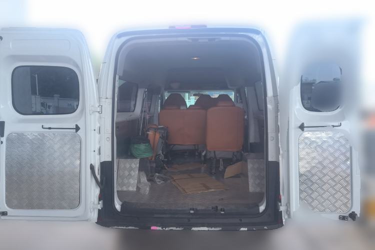 Used SAIC MAXUS Dana V1 2025 V1+ Long Wheelbase High-Roof Multi-Function Version (64 kWh) Trunk