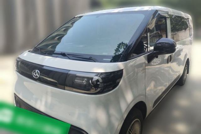 Used SAIC MAXUS Dana V1 2025 V1 Short Wheelbase Low-Roof Multi-Function Version (42 kWh)