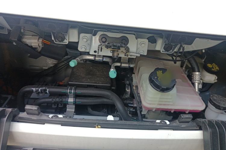 Used SAIC MAXUS Dana V1 2026 Model V1 Low-Roof Multi-Function Version (50 kWh) Engine Bay