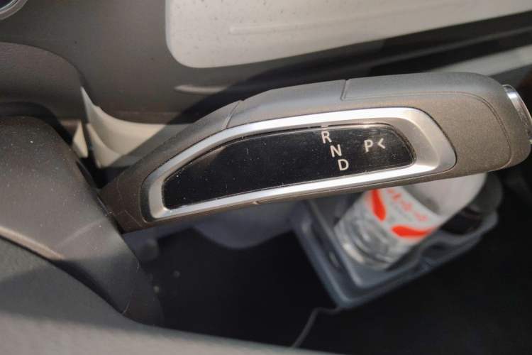 Used SAIC MAXUS Dana V1 2026 Model V1 Low-Roof Multi-Function Version (50 kWh) Gear Lever